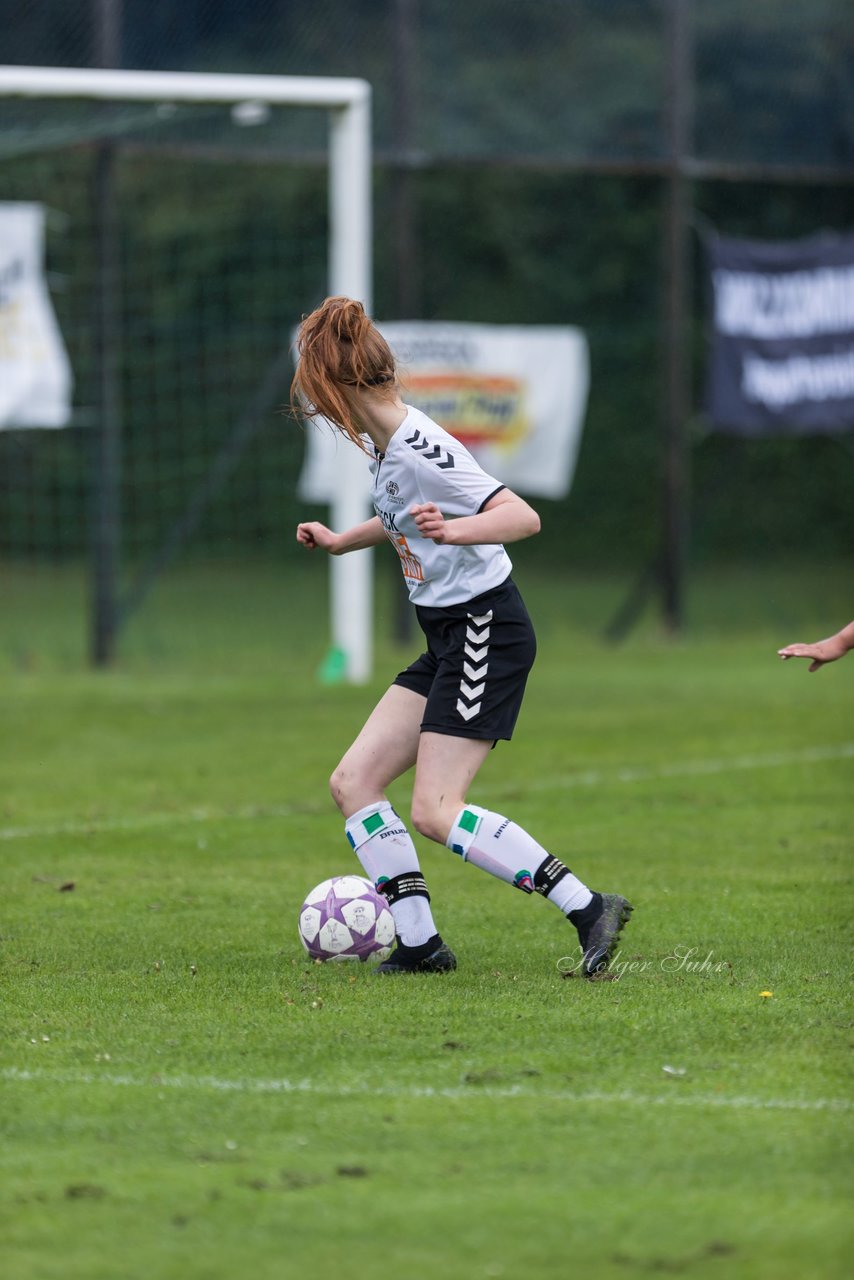 Bild 58 - wBJ SV Henstedt Ulzburg - SG TuRa Meldorf/BGM : Ergebnis: 5:1